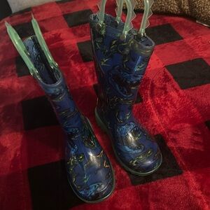 Rain boots for toddlers